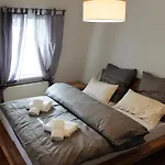 Schlossblick I - Zeit Zum Entspannen In Exklusiver Mit Panoramablick, Parkplatz, Wlan, Smart-tv ורניגרוד