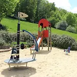 アパート Schlossblick I - Zeit Zum Entspannen In Exklusiver Mit Panoramablick, Parkplatz, Wlan, Smart-tv