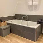 Schlossblick I - Zeit Zum Entspannen In Exklusiver Mit Panoramablick, Parkplatz, Wlan, Smart-tv アパート