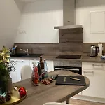 Schlossblick I - Zeit Zum Entspannen In Exklusiver Mit Panoramablick, Parkplatz, Wlan, Smart-tv ヴェルニゲローデ