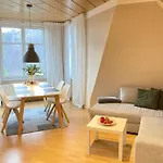 Schlossblick I - Zeit Zum Entspannen In Exklusiver Mit Panoramablick, Parkplatz, Wlan, Smart-tv