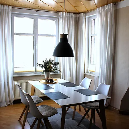 Schlossblick I - Zeit Zum Entspannen In Exklusiver Mit Panoramablick, Parkplatz, Wlan, Smart-tv アパート