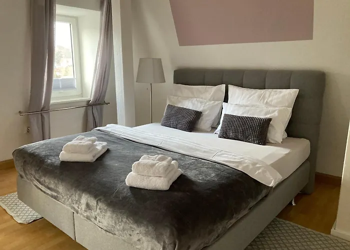 아파트 Schlossblick I - Zeit Zum Entspannen In Exklusiver Mit Panoramablick, Parkplatz, Wlan, Smart-tv